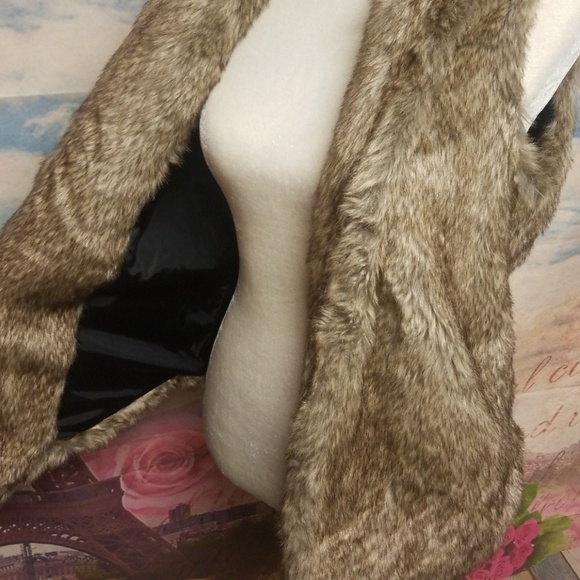 Lemon TART faux fur vest - Picture 5 of 8